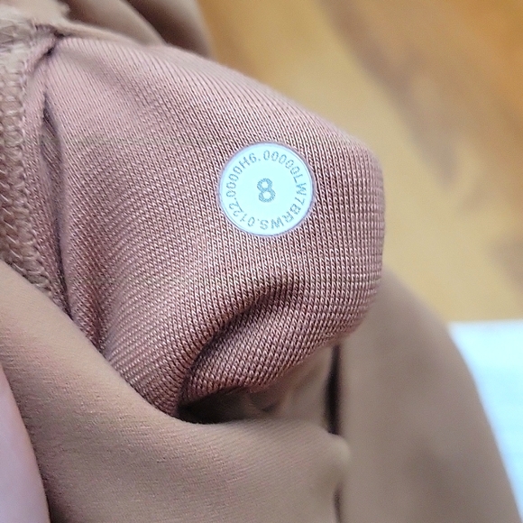 ❌️❌️❌️SOLD❌️❌️❌️NWOT lululemon Align HR Shorts 6"/ 8 - Picture 5 of 10